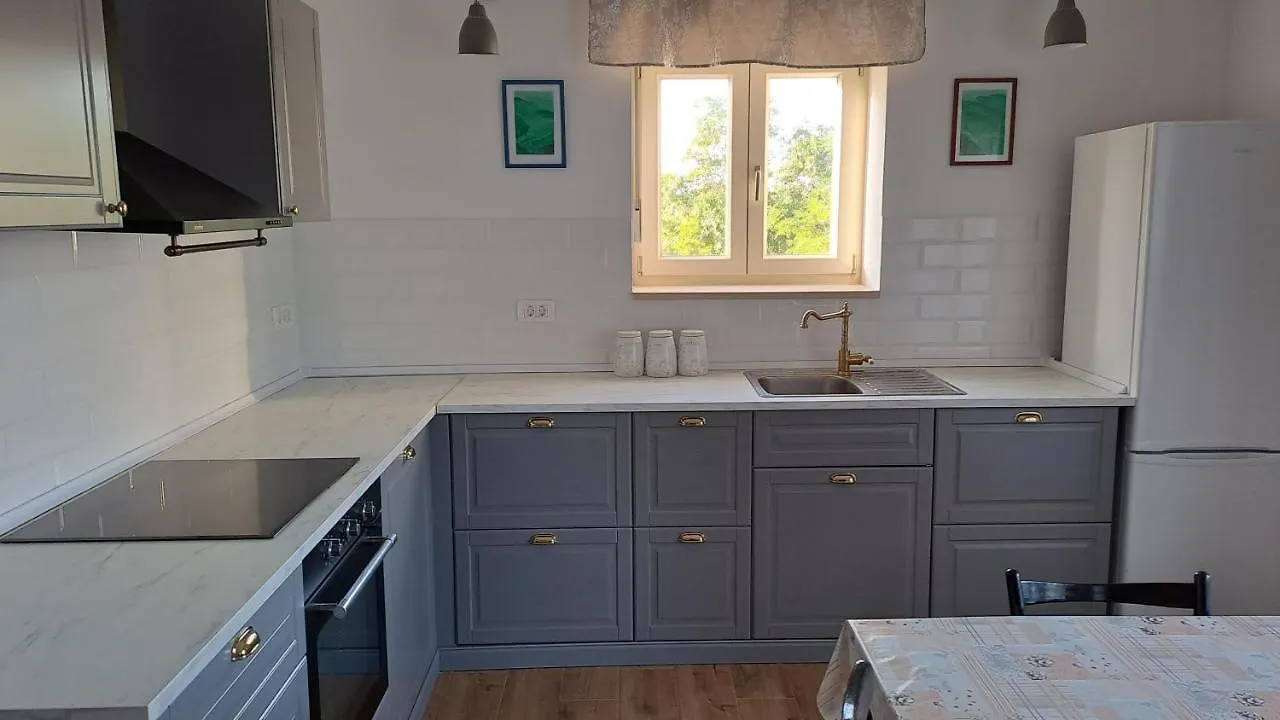 Apartment Dorina Marčana Hırvatistan