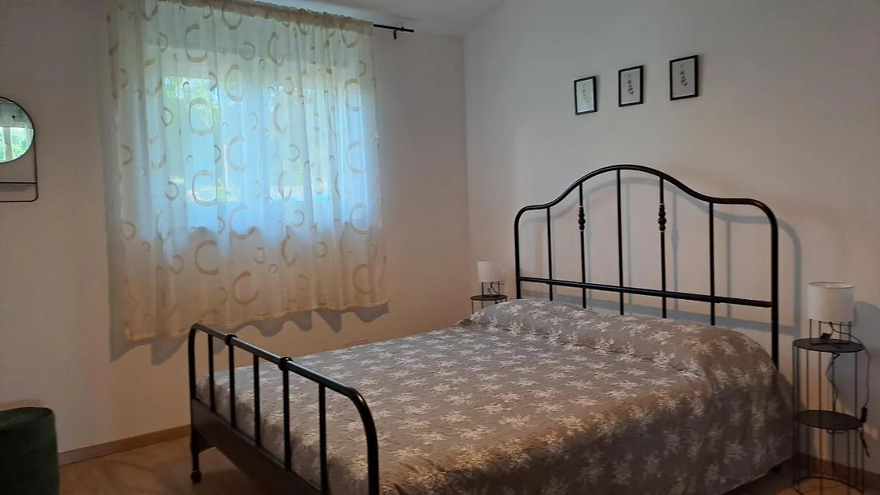 Apartment Dorina Marčana 0*,  Hırvatistan